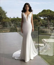 Load image into Gallery viewer, Pronovias "Penelope"