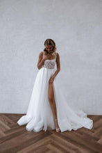 Load image into Gallery viewer, Made With Love &quot;Huxley flowy&quot;

