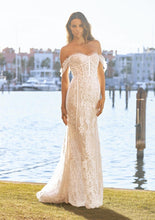 Load image into Gallery viewer, Pronovias &quot;Feya&quot;
