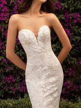 Load image into Gallery viewer, Pronovias &quot;Eithel&quot; BRAND NEW
