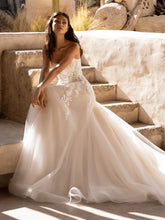 Load image into Gallery viewer, Pronovias &quot;Baker&quot;
