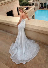 Load image into Gallery viewer, Pronovias &quot;Caledonia&quot;
