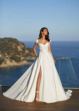 Load image into Gallery viewer, Pronovias &quot;Dominique&quot;
