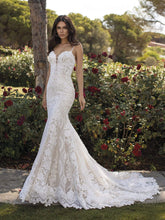 Load image into Gallery viewer, Pronovias &quot;Floriana&quot;
