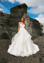 Load image into Gallery viewer, Pronovias &quot;Tunya&quot;
